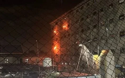 Fuego en Devoto: motín tras la orden del Gobierno de cerrar los centro de estudiantes universitarios en las cárceles