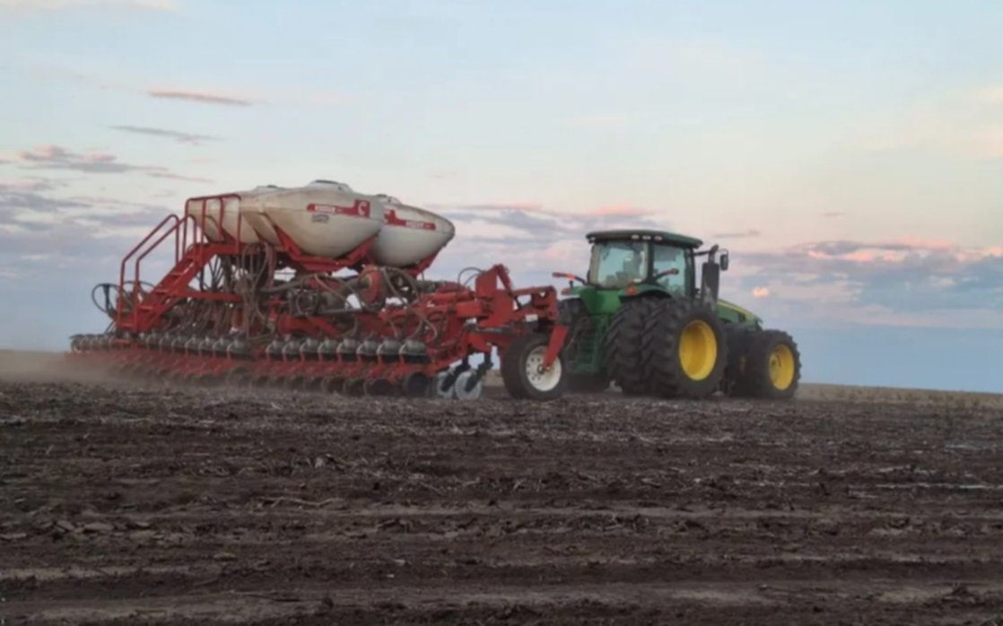 Según un informe, en Argentina el Estado retiene el 58% de la renta del campo
