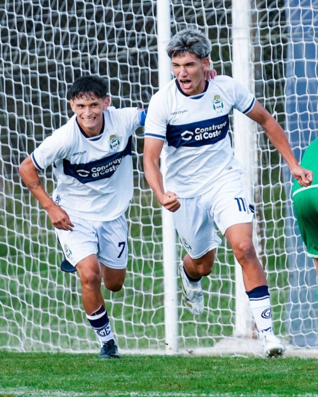 Los juveniles triperos enfrentan a At. Tucumán