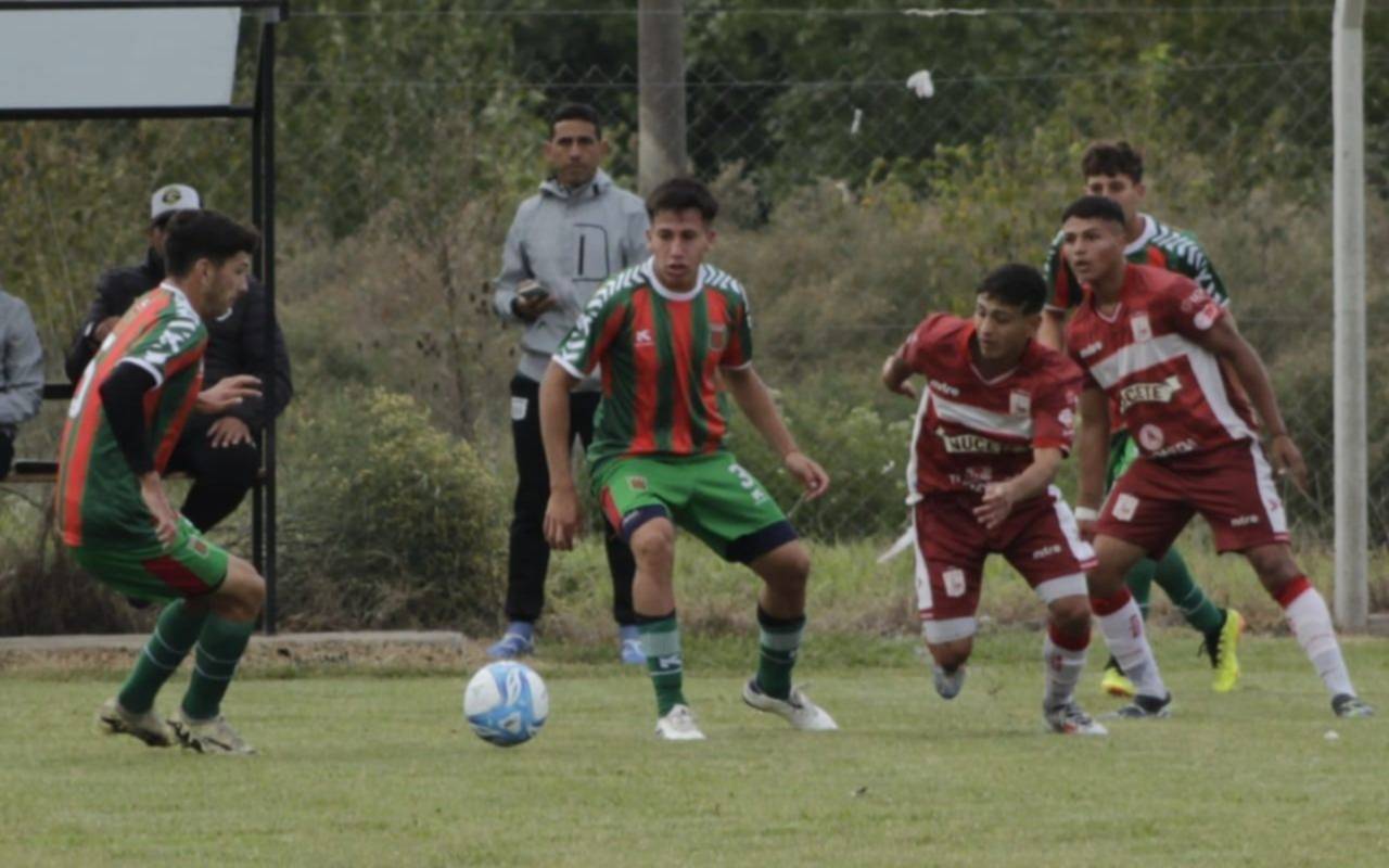 Histórico debut de las juveniles de SFP Gonnet en la Primera Nacional representando a Agropecuario