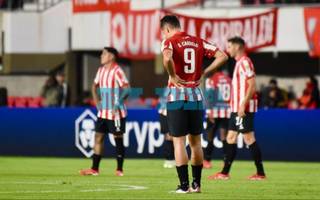 Estudiantes volvió a perder, esta vez por la Copa, y también llega tocado al clásico