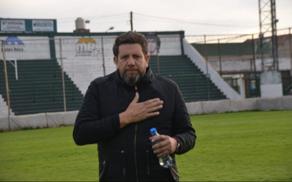 Crisis en Argentino de Quilmes: Guillermo Szeszurak renuncia y agrava situación del Club