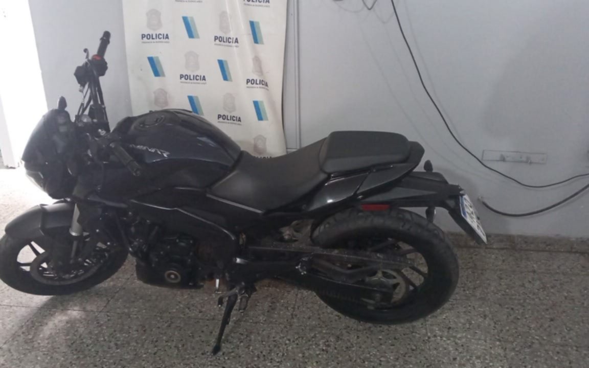 Prefectura detiene en Quilmes a policía de la Ciudad por circular en moto robada 