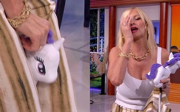"Con una rubia en el avión, dispuesto a morir"