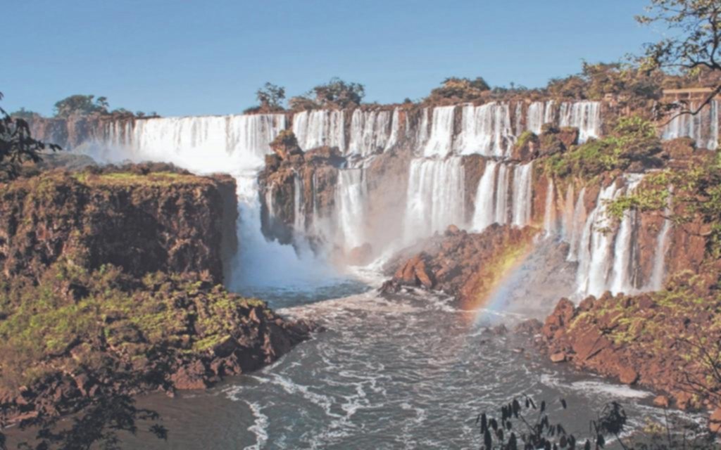 Semana Santa: gana Iguazú y el dólar post cepo frenó operaciones
