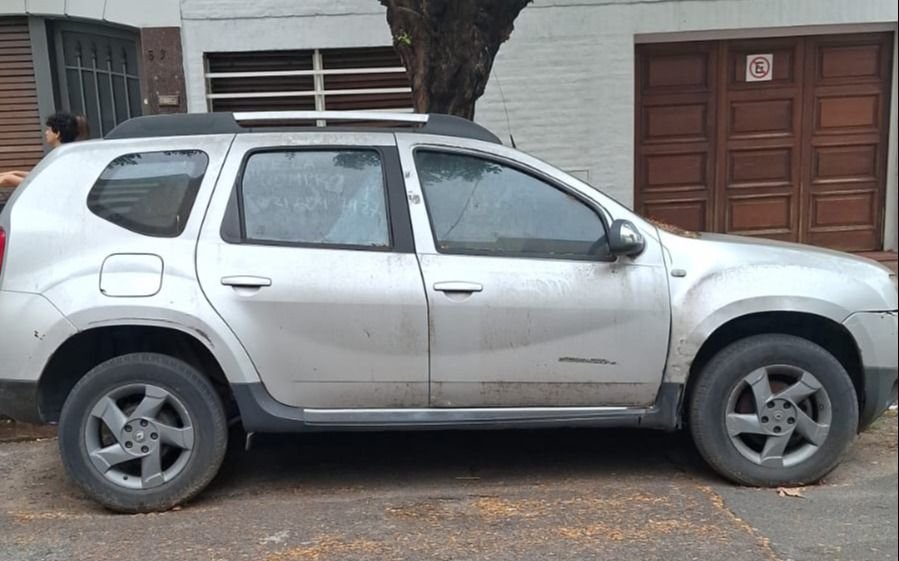El municipio encontró un auto oficial que fue abandonado por la gestión anterior con propaganda política
