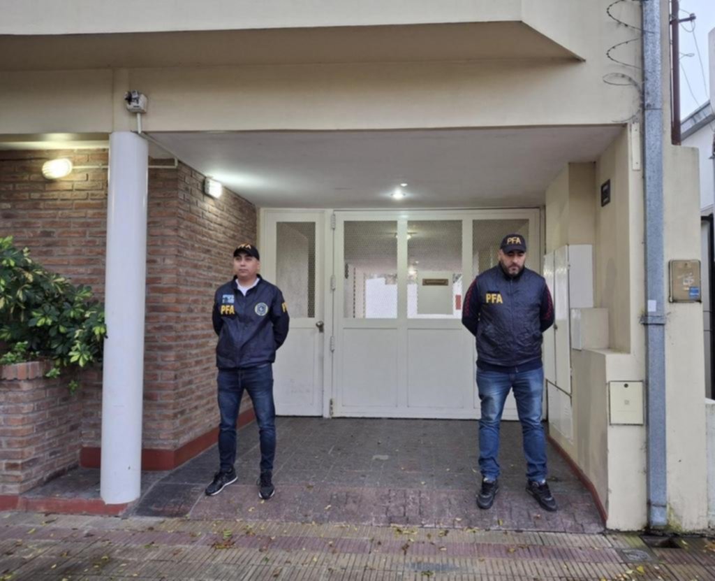 Causa “Ñoquis en la gestión de Garro” en La Plata: allanamientos y catorce imputados