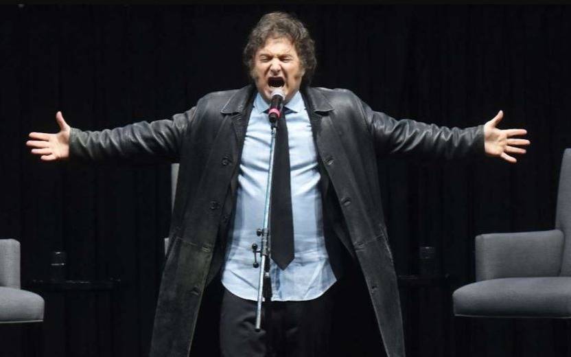 Con medidas económicas y estrategia discursiva, Milei volvió a "rugir" tras un comienzo de año cuesta arriba