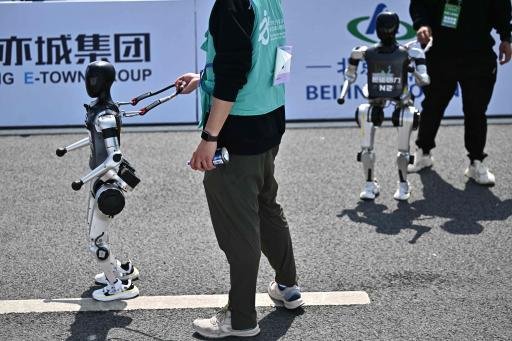 A paso de robot: los androides tuvieron su maratón