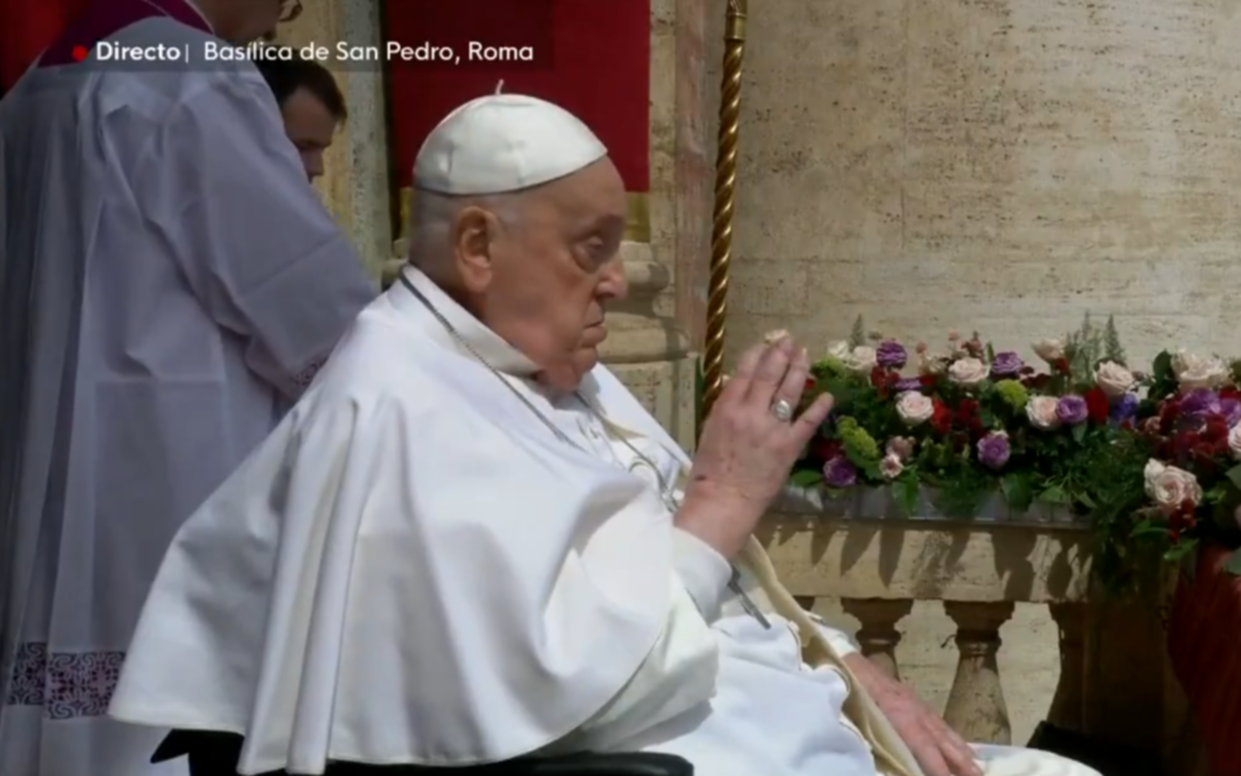 El Papa Francisco reapareció para este Domingo de Resurrección y deseó "Buenas Pascuas"