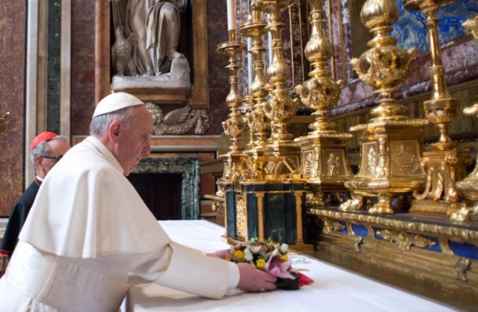 En su testamento, Bergoglio pidió un sepulcro “muy sencillo”