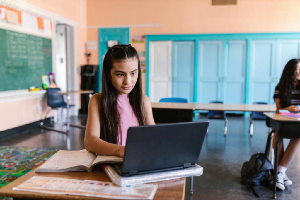 Aulas reconfiguradas: la Inteligencia Artificial cambia la educación