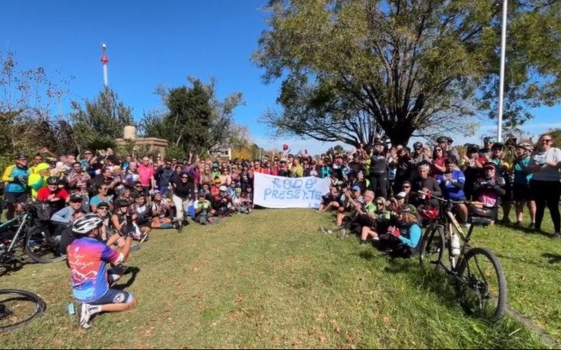 Así fue la conmovedora despedida de Rodo, el ciclista de 75 años que murió en La Plata