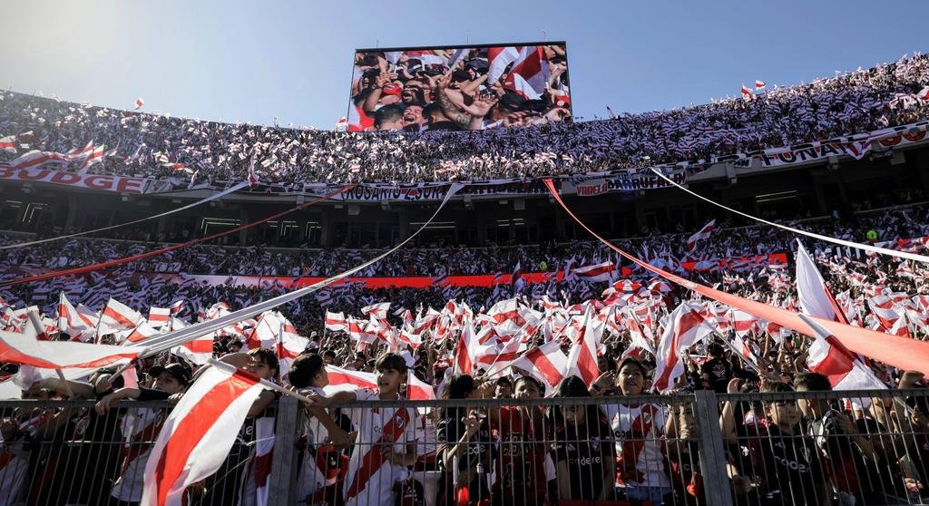 El Monumental lució repleto: más de 85 mil hinchas le pusieron color