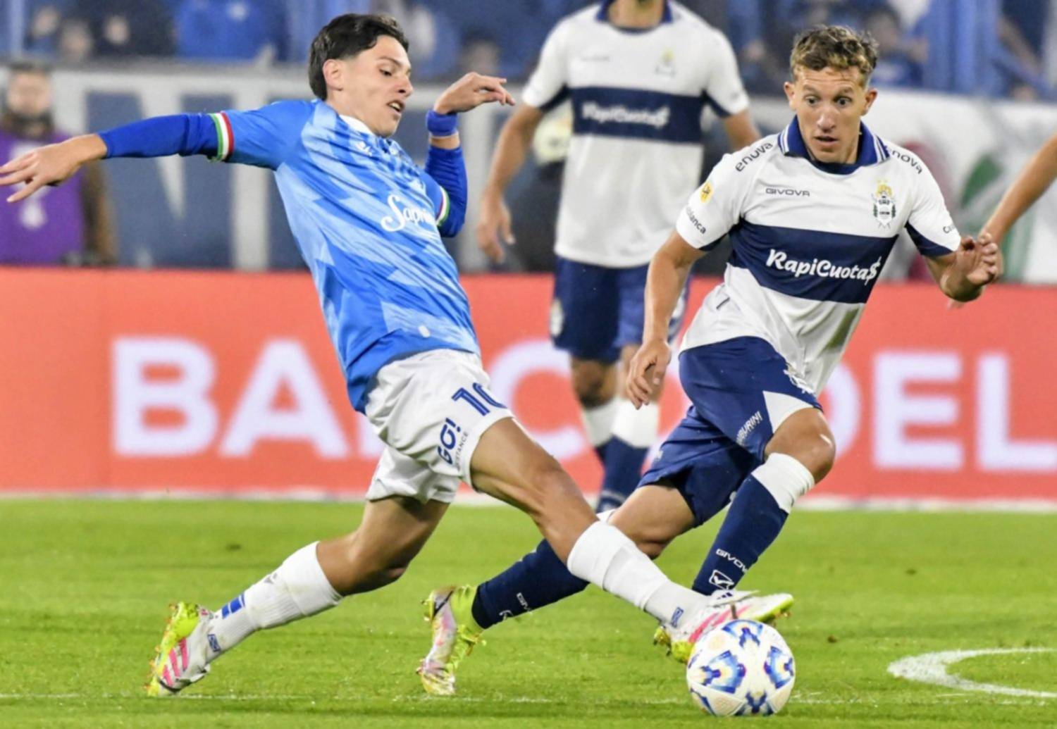 Gimnasia vs Vélez.- El Lobo cayó 1 a 0 ante el Fortín y se quedó sin chances de clasificar a los playoffs del Torneo Apertura