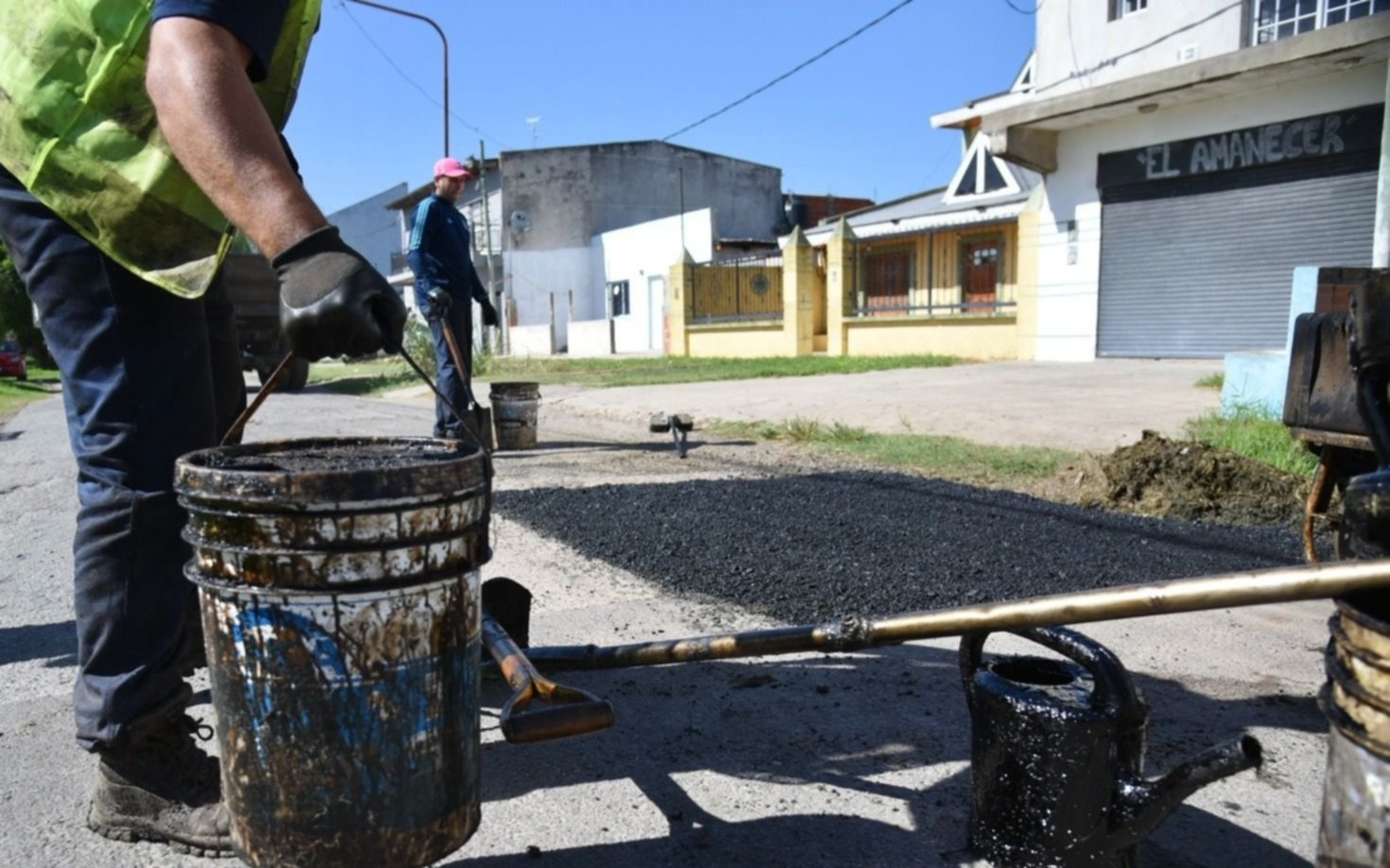 El mapa de cortes de calles y desvíos de este martes 29 de abril por obras de bacheo en La Plata: qué zonas evitar