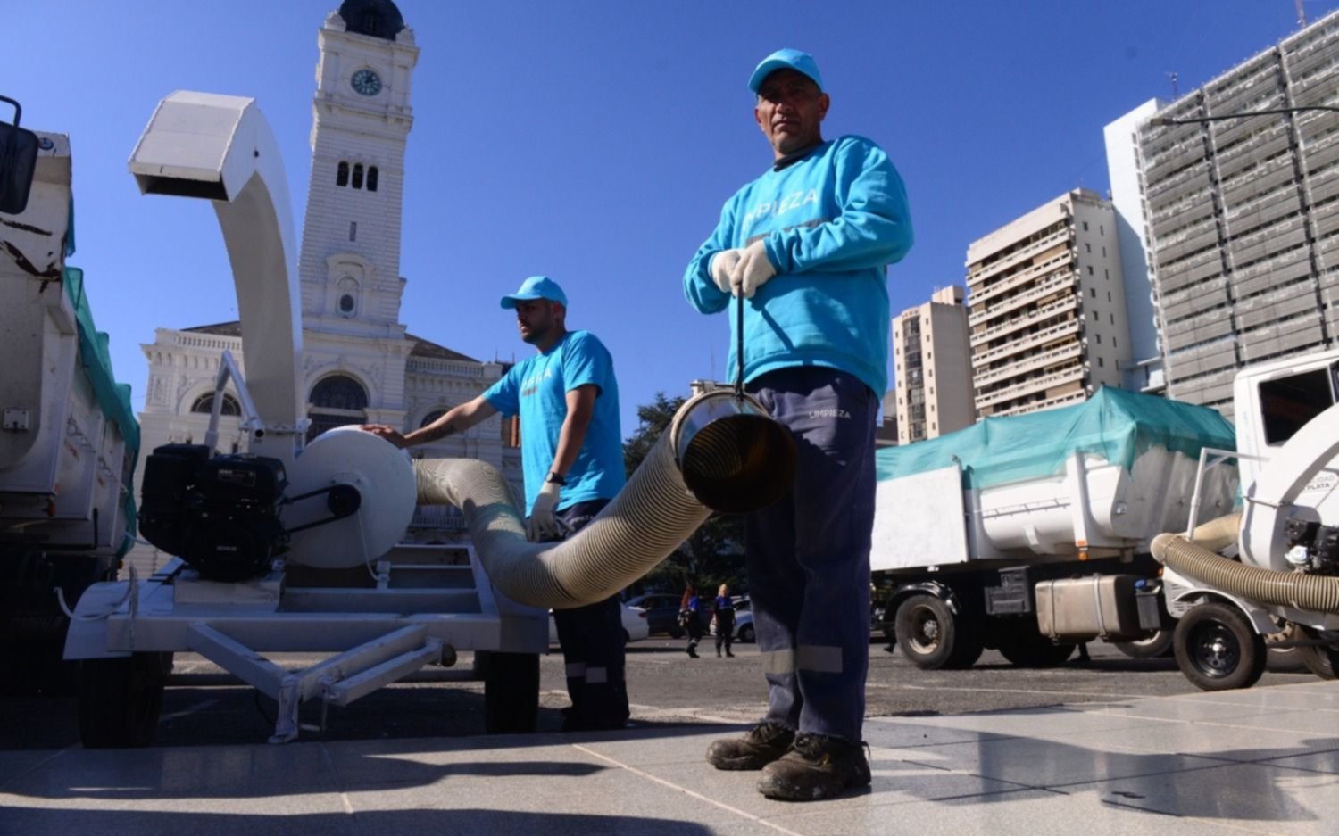 La Plata: suman camiones para aspirar hojas secas