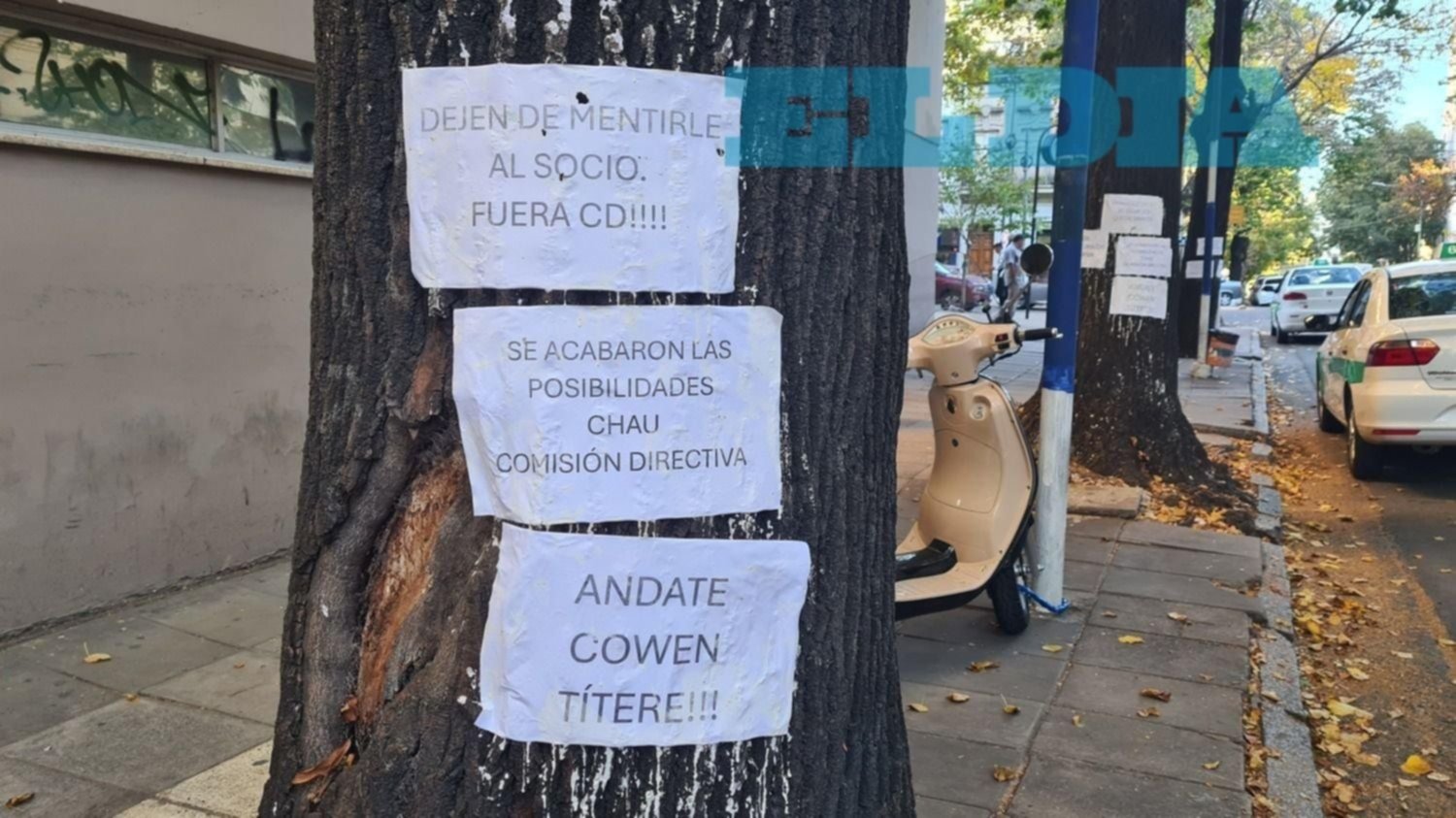 "Dejen de mentirle al socio, el club les queda grande": hinchas de Gimnasia expresaron su enojo en la sede