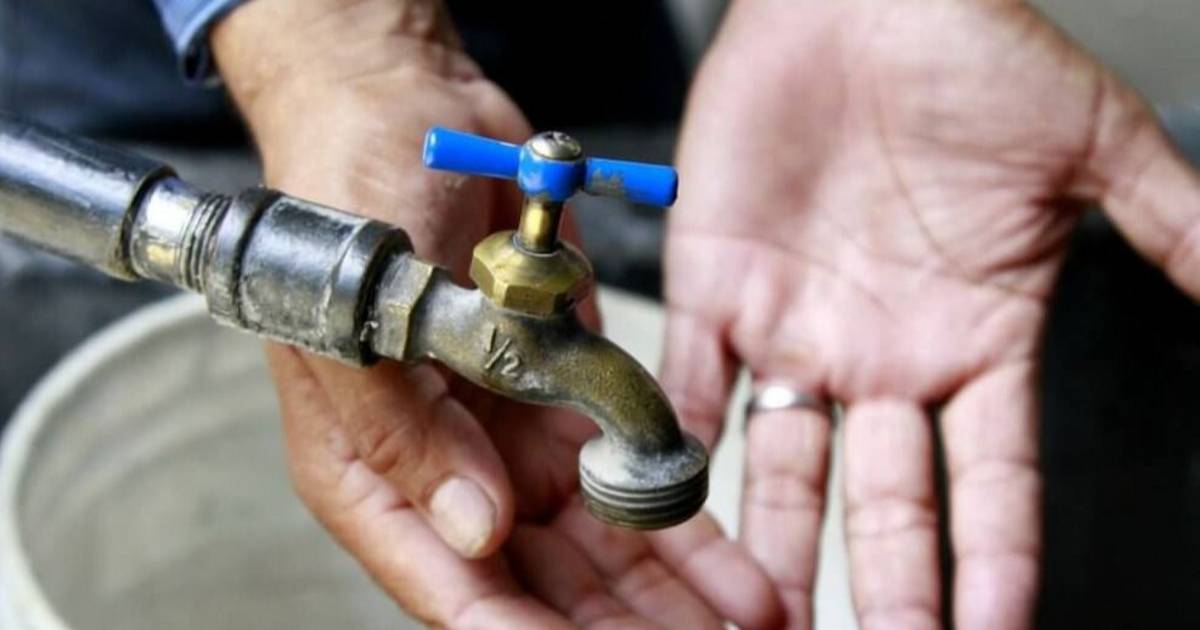 Crecen los reclamos por falta de agua en La Plata en otra jornada de ...