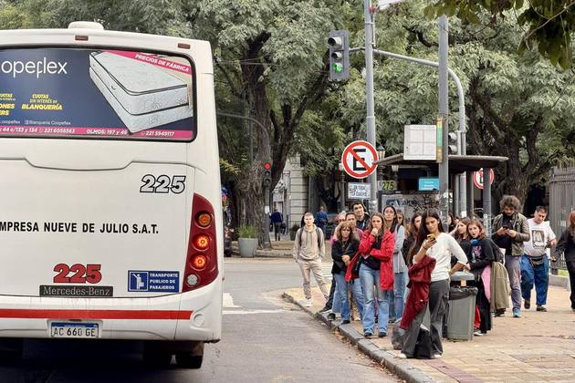 No afecta a La Plata el paro de micros pero crece el malestar: alertan  sobre un escenario incierto