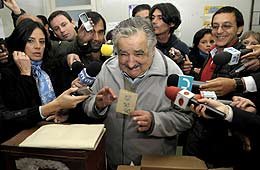Uruguay: oficialismo se impone en 
los principales departamentos