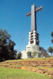 La descomunal Cruz de Santa Ana, un nuevo atractivo en Misiones