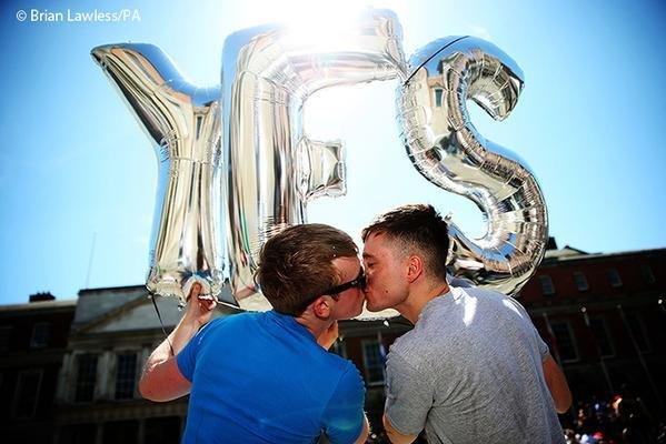 Irlanda es el primer país en legalizar el matrimonio gay por voto popular