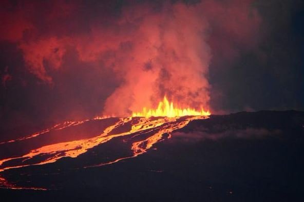 Ecuador: Volcán Wolf en Islas Galápagos entra en erupción