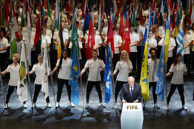 Blatter no renuncia: “No se puede controlar todo”