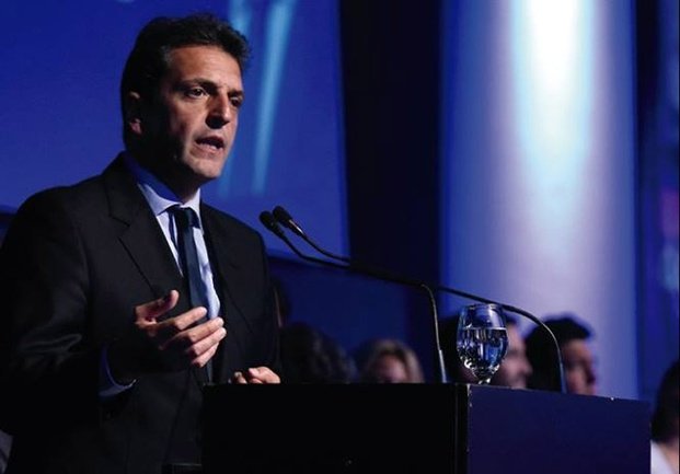 Massa presentó su libro junto a Darío Giustozzi