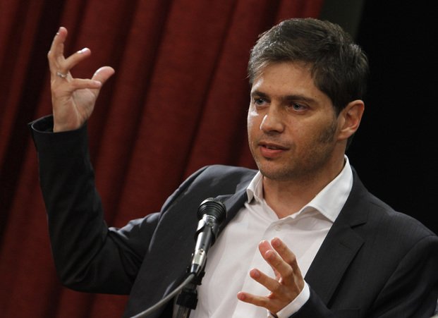 Kicillof reveló cuánto cobra como ministro y director de YPF