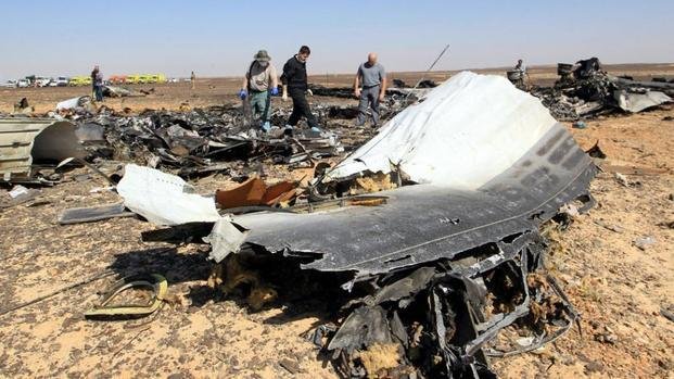 Siguen repatriando cuerpos de la tragedia aérea en Egipto
