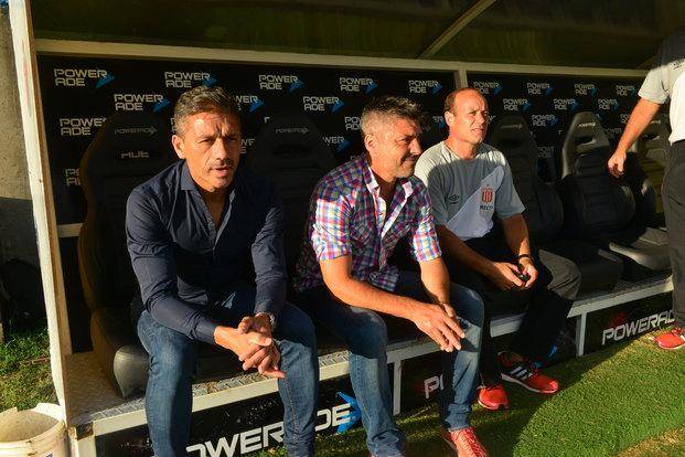 Vivas: "Nos termina ganando Lanús en un partido de trámite parejo"