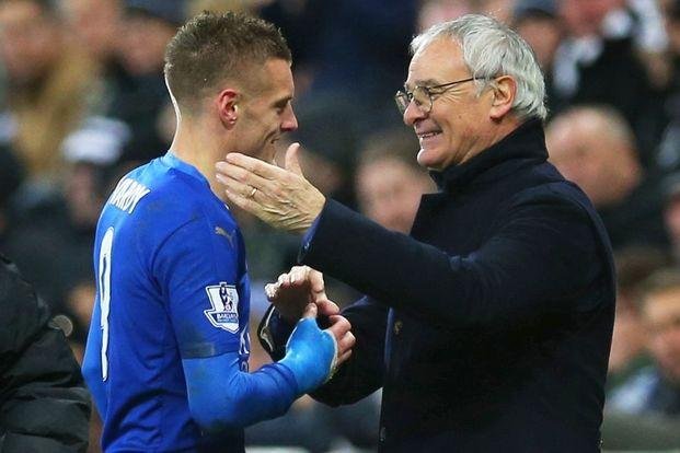 El asombroso premio que aceptaron pagarle al DT del Leicester cuando nadie soñaba con el título