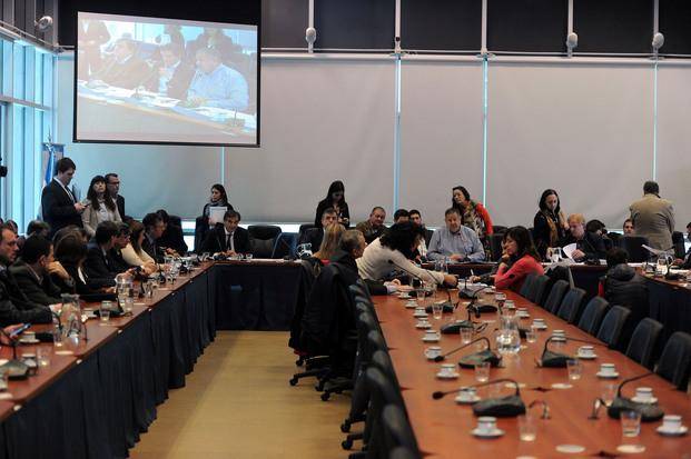Diputados: el oficialismo busca consenso para reformar la ley antidespidos