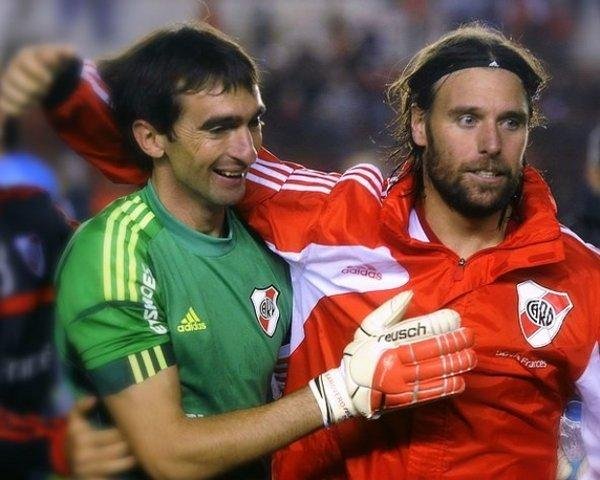 Dicen que Barovero se va de River porque Cavenaghi habría estado con su mujer