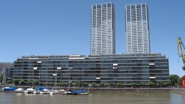 Allanaron edificio de Puerto Madero donde Cristina tiene propiedades