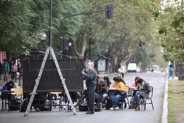 Semana crítica en la Universidad por protestas y paro de 48 horas