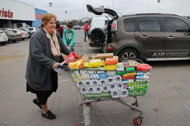 “Hago compras comunitarias con mi familia para que el dinero rinda”