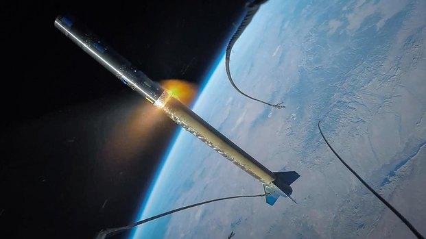 Una GoPro captó en detalle el viaje de un cohete por el espacio