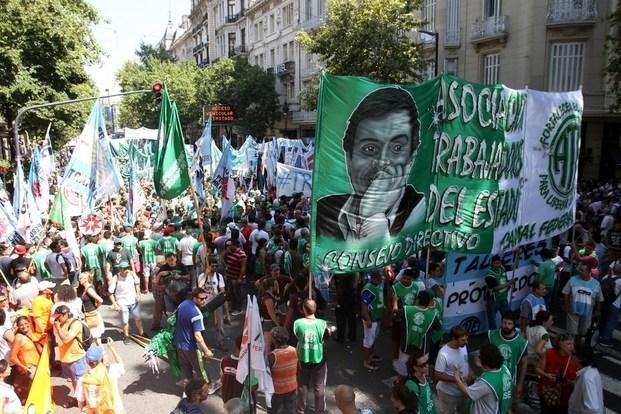 Médicos y judiciales extienden el paro y vuelven a movilizar