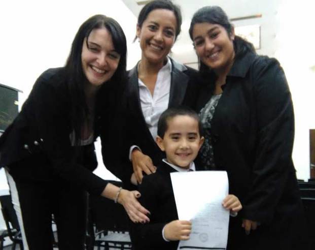 Inauguran nueva opción para anotar a hijos de parejas del mismo sexo