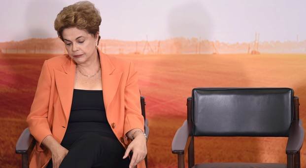 Brasil: Dilma, a juicio político y fuera del cargo por 180 días