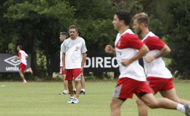 Vivas tiene el equipo para enfrentar a Boca