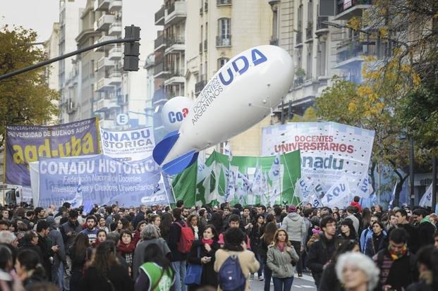 Desde la FUBA esperan una “reacción” del gobierno tras la marcha