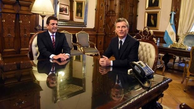 Máximo, duro contra Macri y un mensaje para Massa