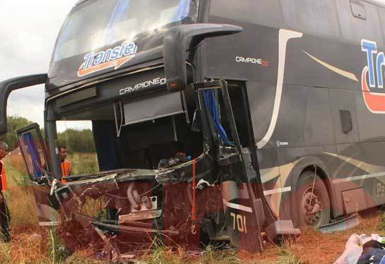 Seis personas murieron por  un choque frontal en la ruta 34
