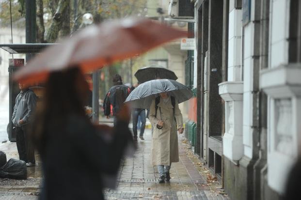 Lunes con algunas nubes y máxima de 13 grados en la Ciudad