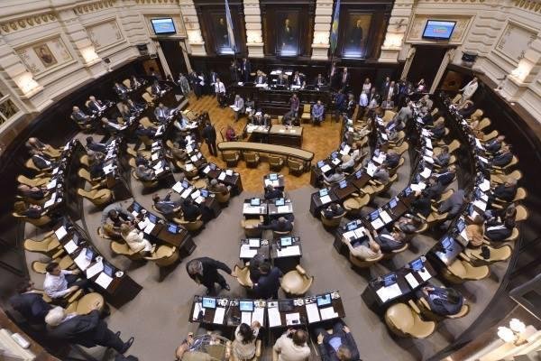 Diputados: analizan cambiar la ley de emergencia administrativa