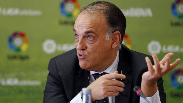 "Esto no es una guerra de grandes y chicos", dijo el dirigente español que vino a hablar de la Superliga
